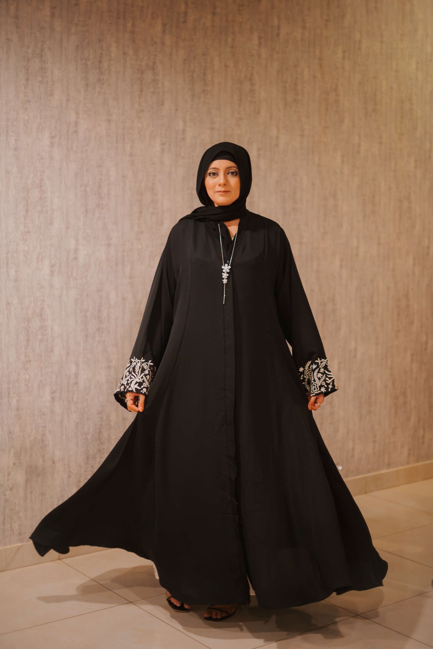 Eclipse Abaya