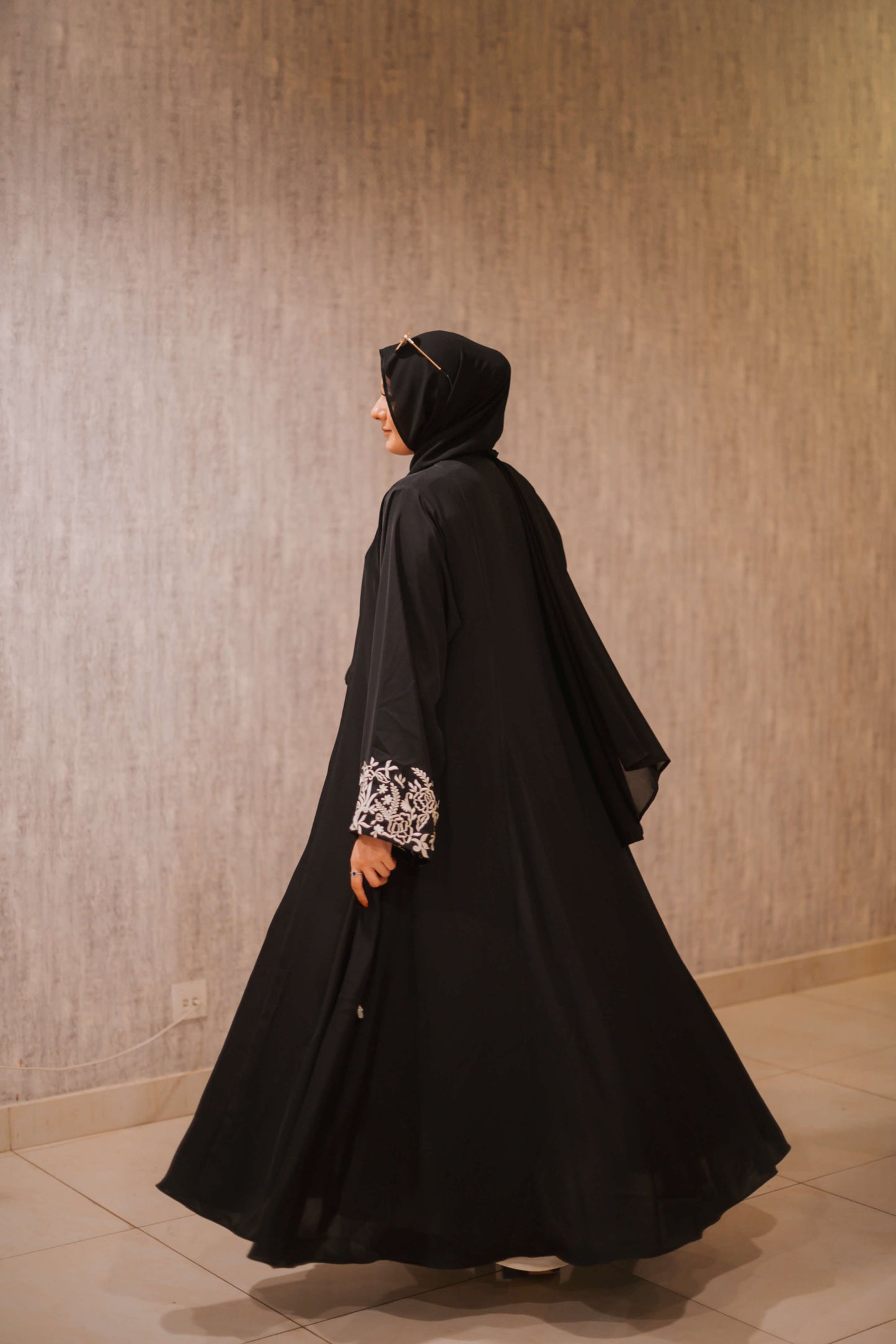 Eclipse Abaya
